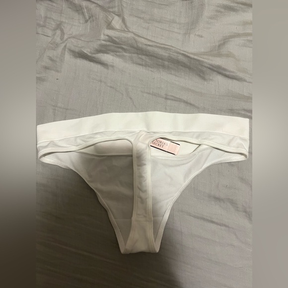 Victoria’s Secret White Seamless Thong Panty - Picture 3 of 4